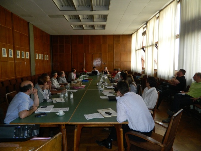 picresized_th_1210878305_workshop